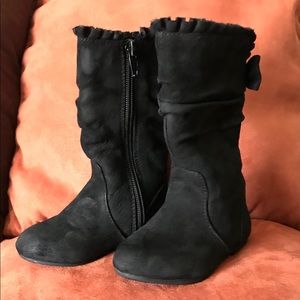 ***SOLD****Size 5 little girls bow boots